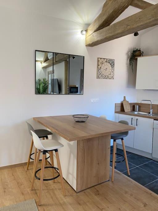 Le Petit Loft Des Halles Beziers Exterior photo